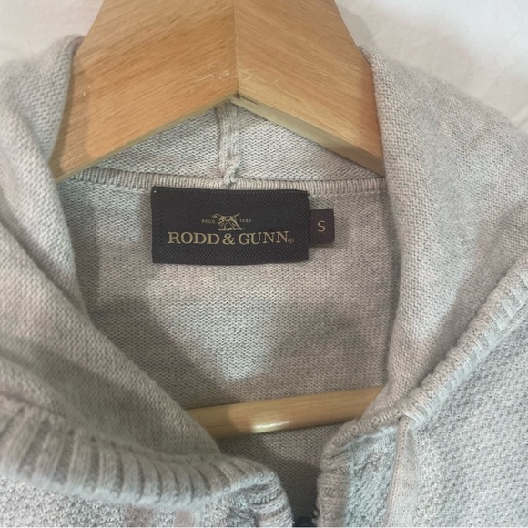 Rodd & Gunn Light Gray Knit Sweater - Picture 2 of 4